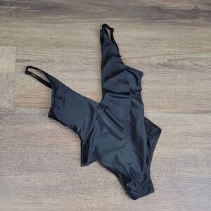 Kona Sol One-Piece Swimsuit Black with Asymmetrical Ruffle  Womens Size S